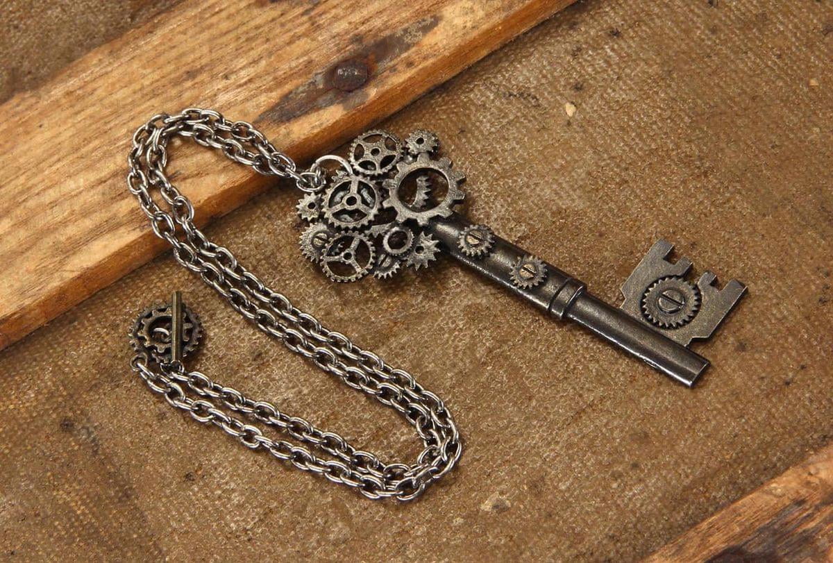 NEW SteamPunk Cosplay Victorian Style Industrial Large Copper Key Gear Necklace 