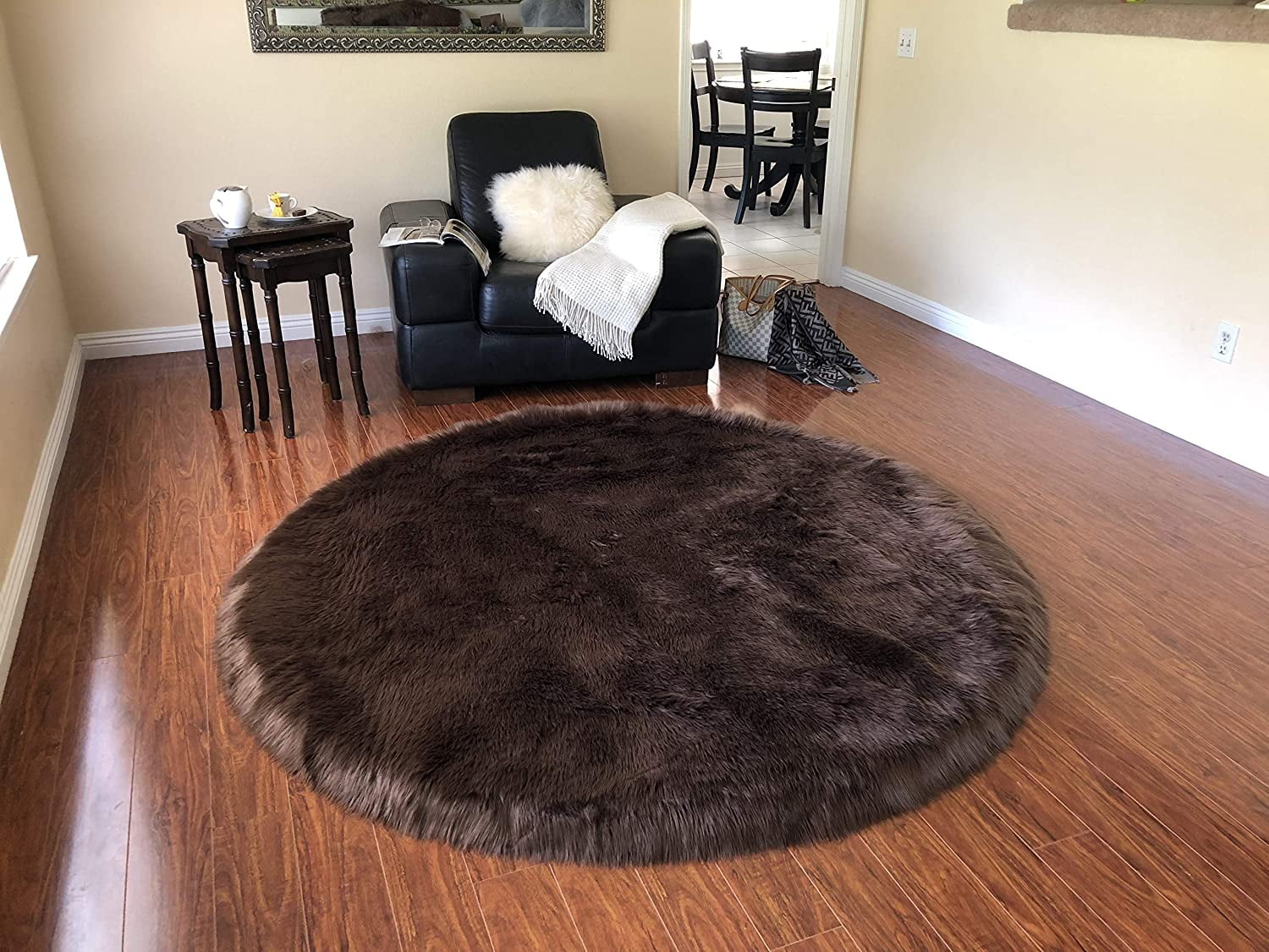 LAMBZY Faux Sheepskin Super Soft Hypoallergenic Rug Plush Fur, Luxury