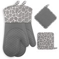 thumbnail image 1 of Guantes de silicona para horno, resistentes al calor, para barbacoa, 1 par y 2 agarraderas, perfectos para parrilla, barbacoa, cocina, horno (gris) Ormromra YQ-2645, 1 of 6