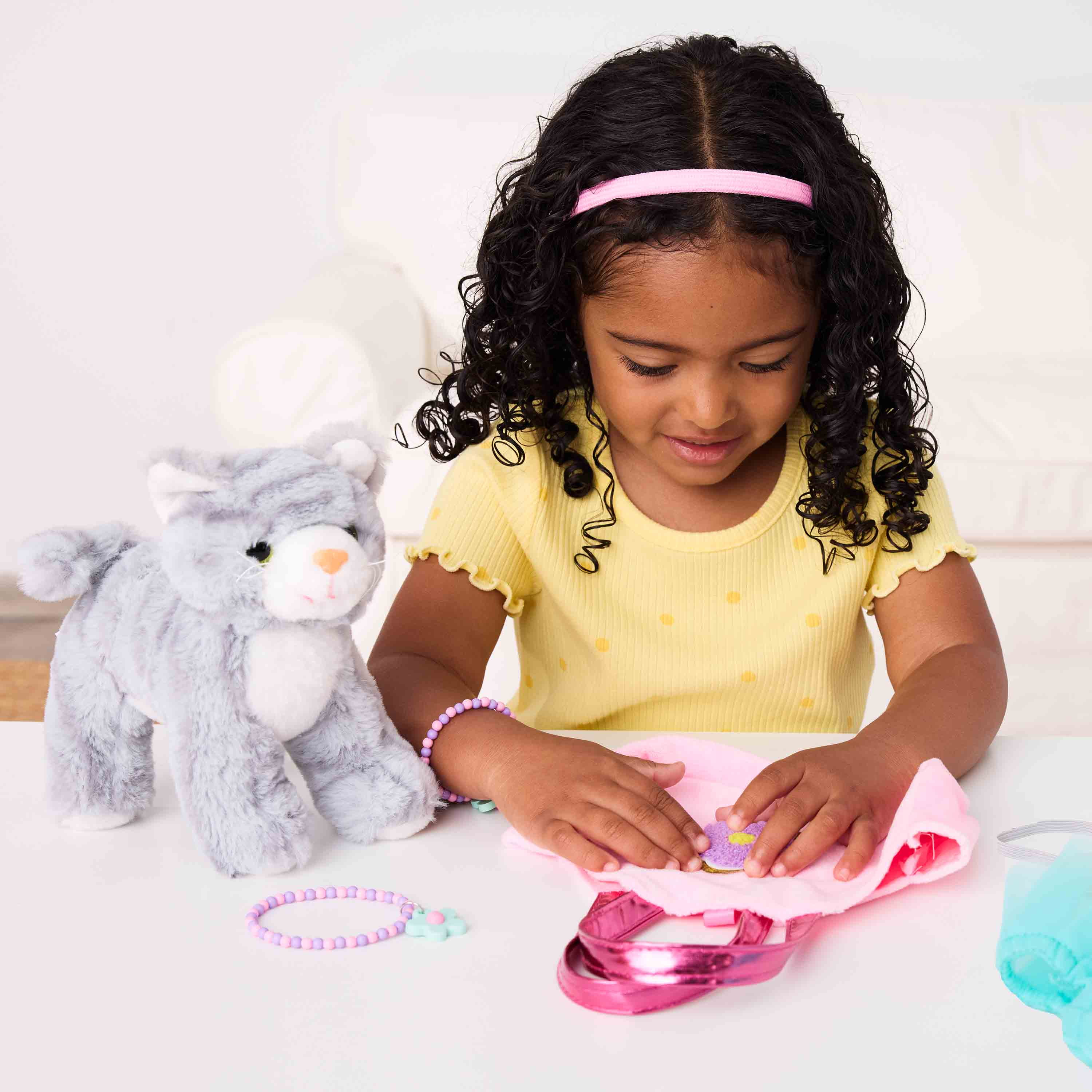Creativity for Kids Cuddly Kitten Kit | Plush Pet, Purse & Jewelry Craft for Screen-Free Play (Ages 4+)