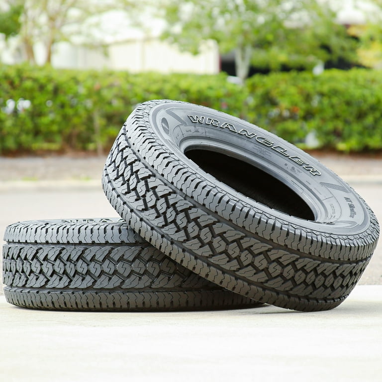 Goodyear Wrangler AT SilentTrac 225/65R17 102T, All Terrain, All