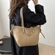 thumbnail image 2 of Bolso de mano de piel PU, bolso tote de gran capacidad, diseño de moda con alas, bolso de hombro único y de alta gama., 2 of 10