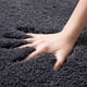 thumbnail image 4 of Alfombra de baño esponjosa lavable a máquina, antideslizante, de microfibra ultra absorbente, que protege los dedos de los pies, cómoda y agradable para el baño, la cocina, el pasillo y la sala de, 4 of 7