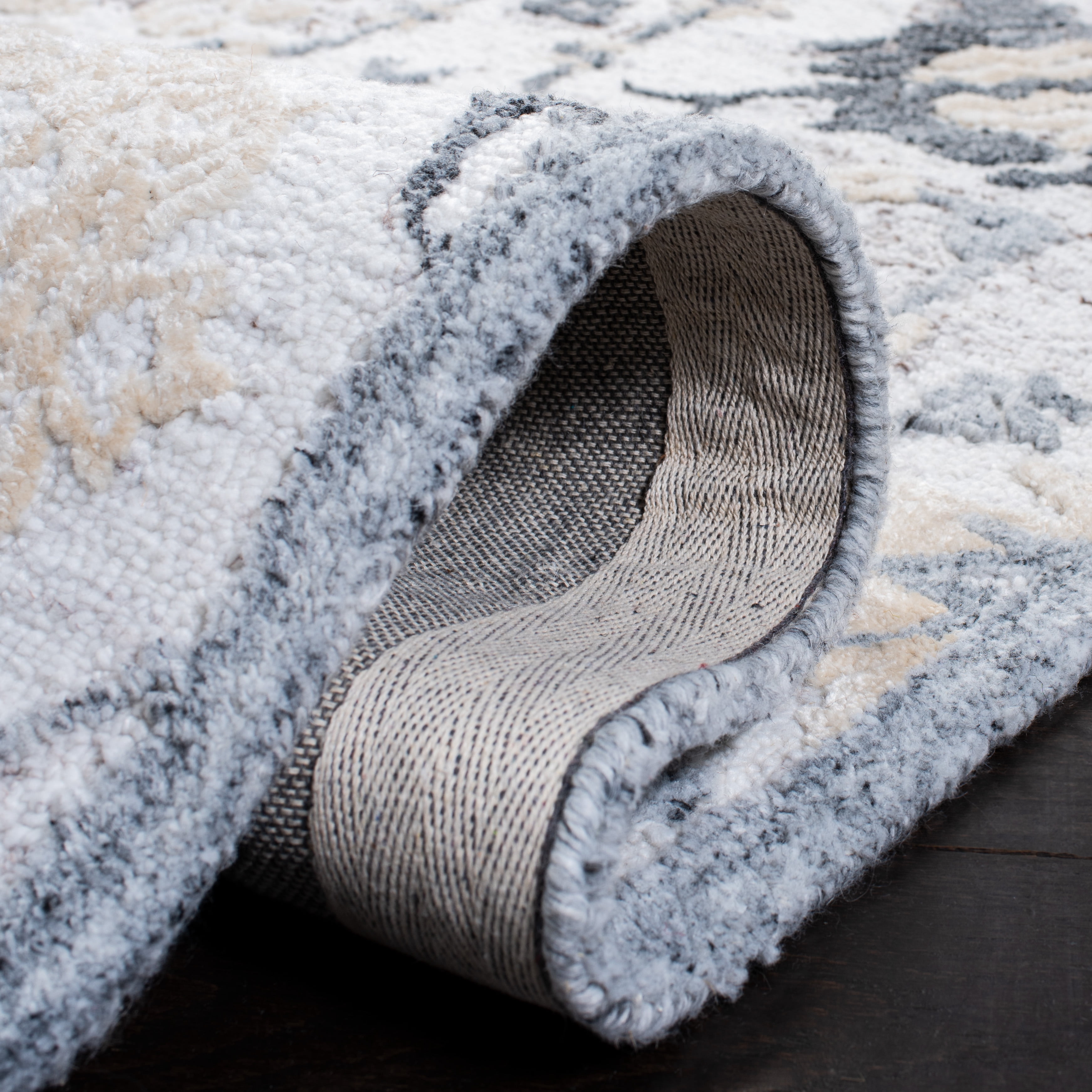 SAFAVIEH Glamour Quinten Floral Area Rug, Light Brown/Grey, 8' x 10'