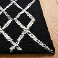 thumbnail image 3 of SAFAVIEH Metro Jenny Diamond Area Rug, Black/Ivory, 8' x 10', 3 of 8