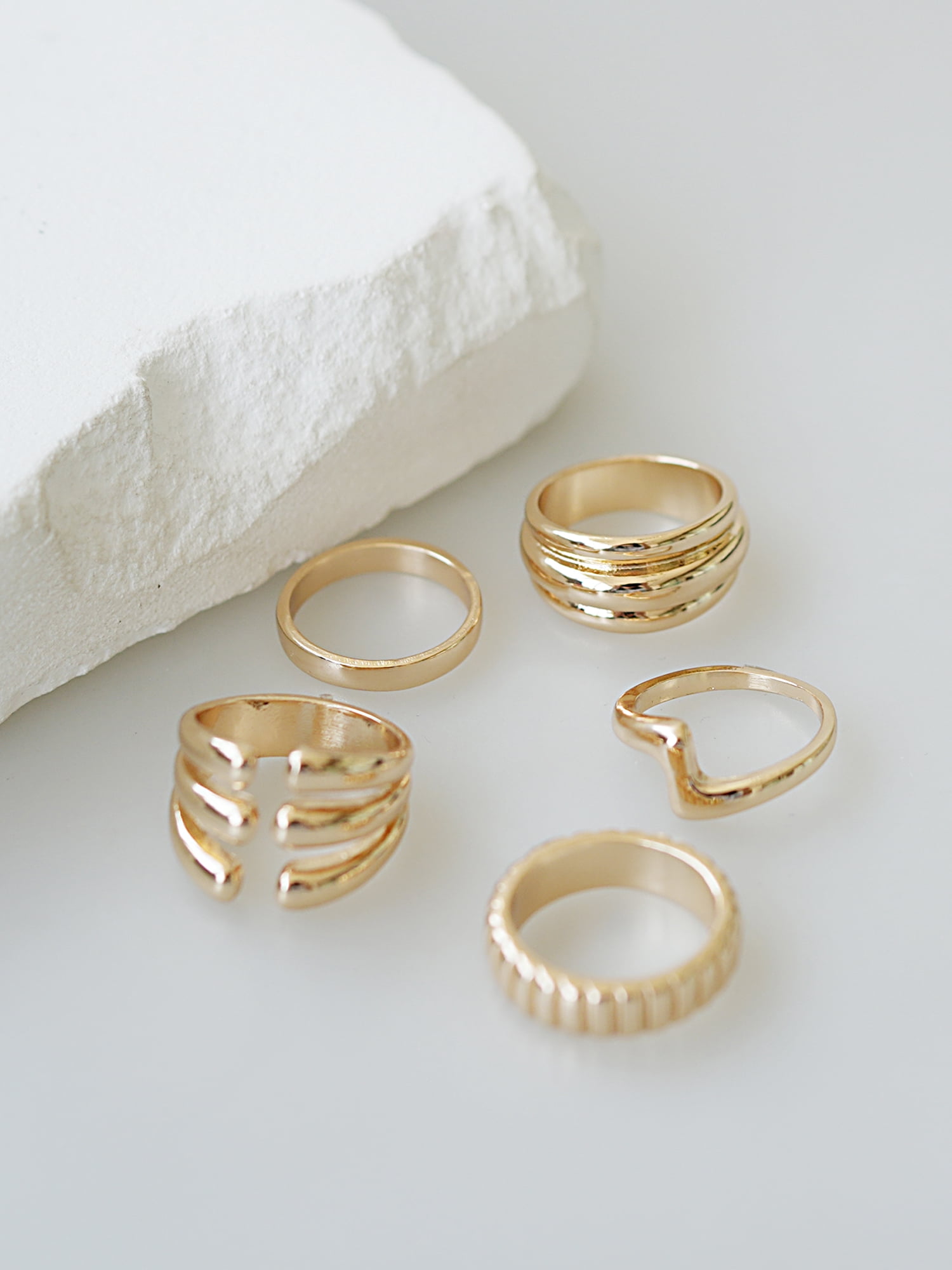 Time and Tru Women’s Open Front Metal Ring Stacking Set, 5-Piece, Gold-Tone