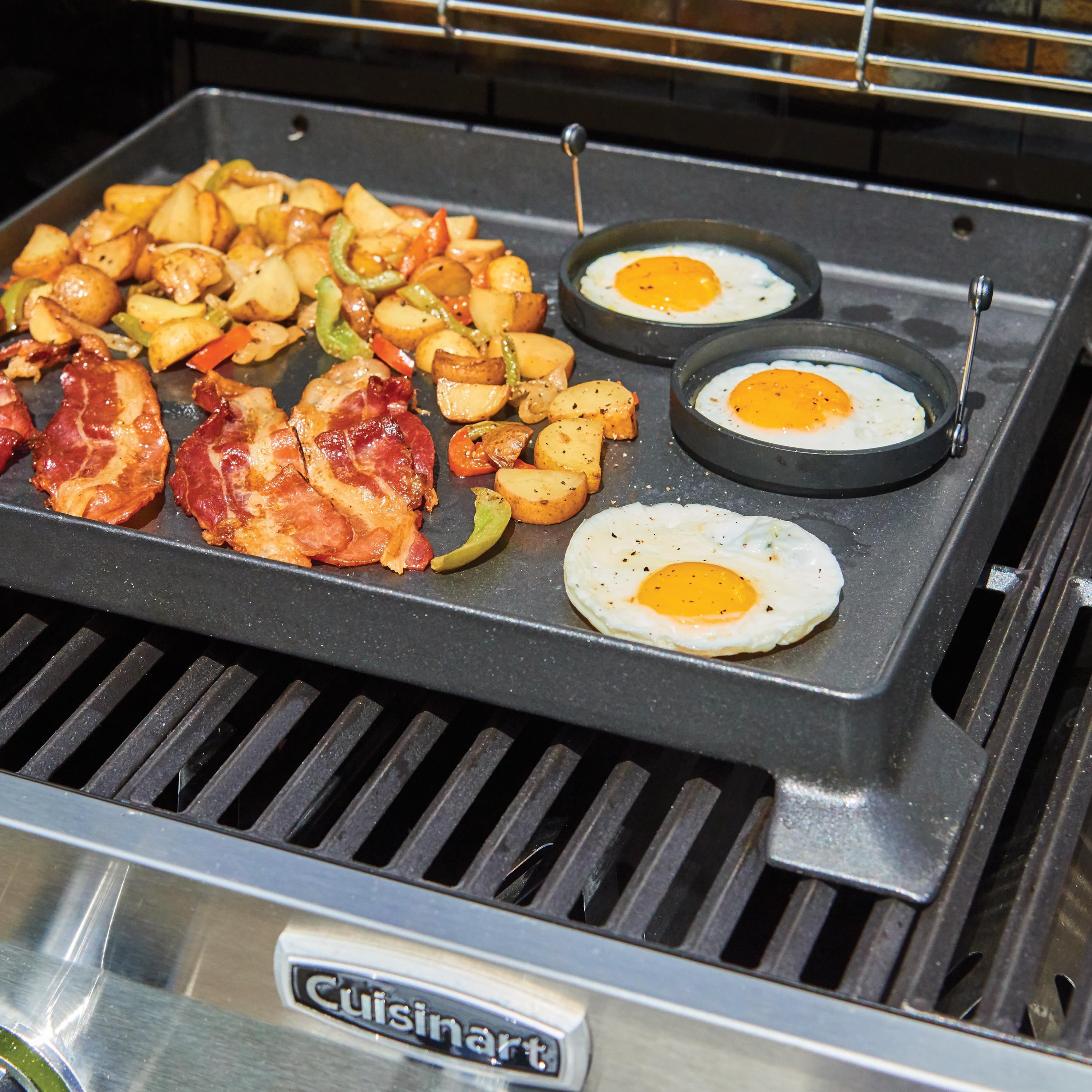 Cuisinart 10-In. Cast Iron Griddle Pan for Grill, Campfire, Stovetop, or  Oven - Non-Stick, Black - Ideal for Practical and Functional Cooking in the  Grill Cookware department at