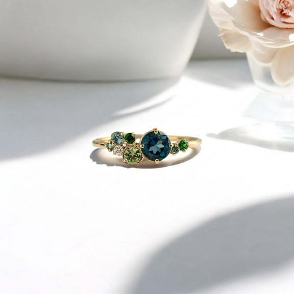 SHREENATHJEWELRY 5MM / 2CT Vintage Teal Sapphire Engagement Ring Peridot Cluster Bridal Wedding Jewelry September Birthstone Gift Ring