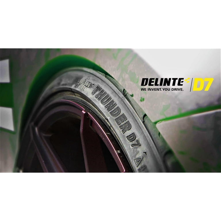 Delinte Thunder D7 UHP 255/40R18 99W XL Passenger Tire for