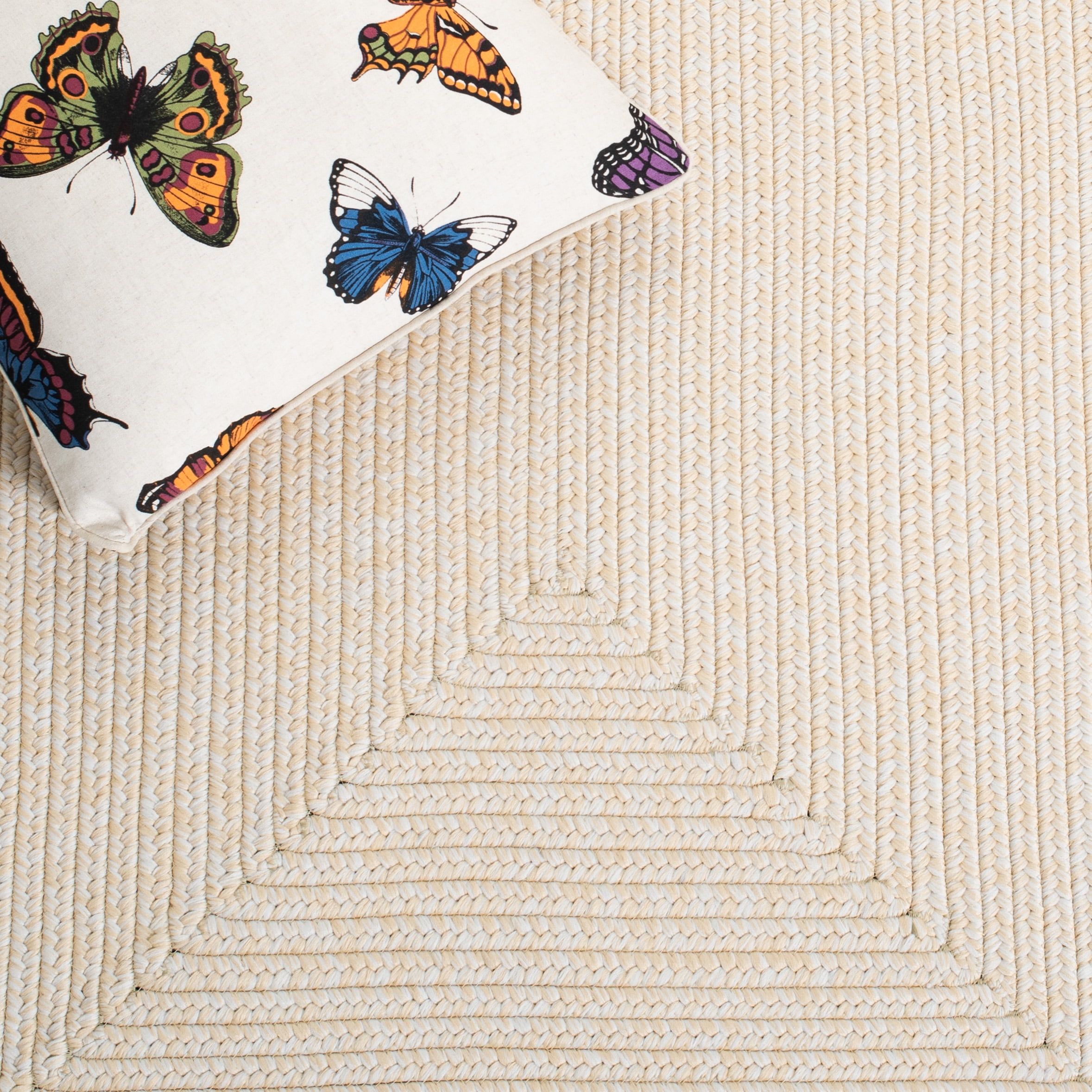 SAFAVIEH Braided Rishika Solid Machine Washable Reversible Runner Rug, Ivory/Beige, 2'3" x 14'