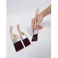 thumbnail image 4 of Pincel Rollingdog con borde angular y mango ergonómico de madera, 4 of 6