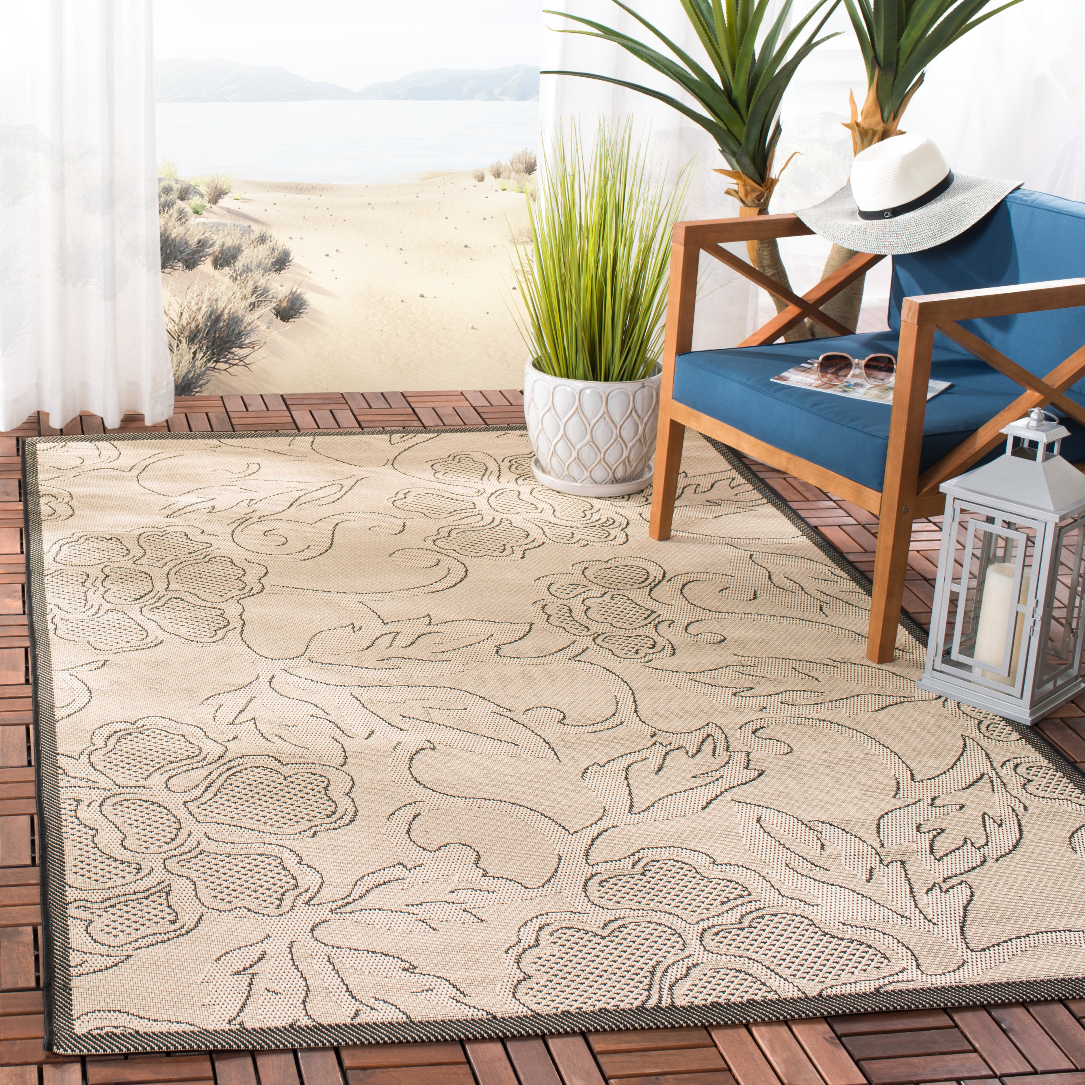 Safavieh Courtyard Helen Floral Indoor/Outdoor Area Rug, Sand/Black, 7'10" x 7'10" Square