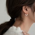 thumbnail image 3 of Pendientes de perlas de plata esterlina S925 Pendientes de lujo ligeros para mujer Pendientes de moda con buen sentido Pendientes a juego, 3 of 5