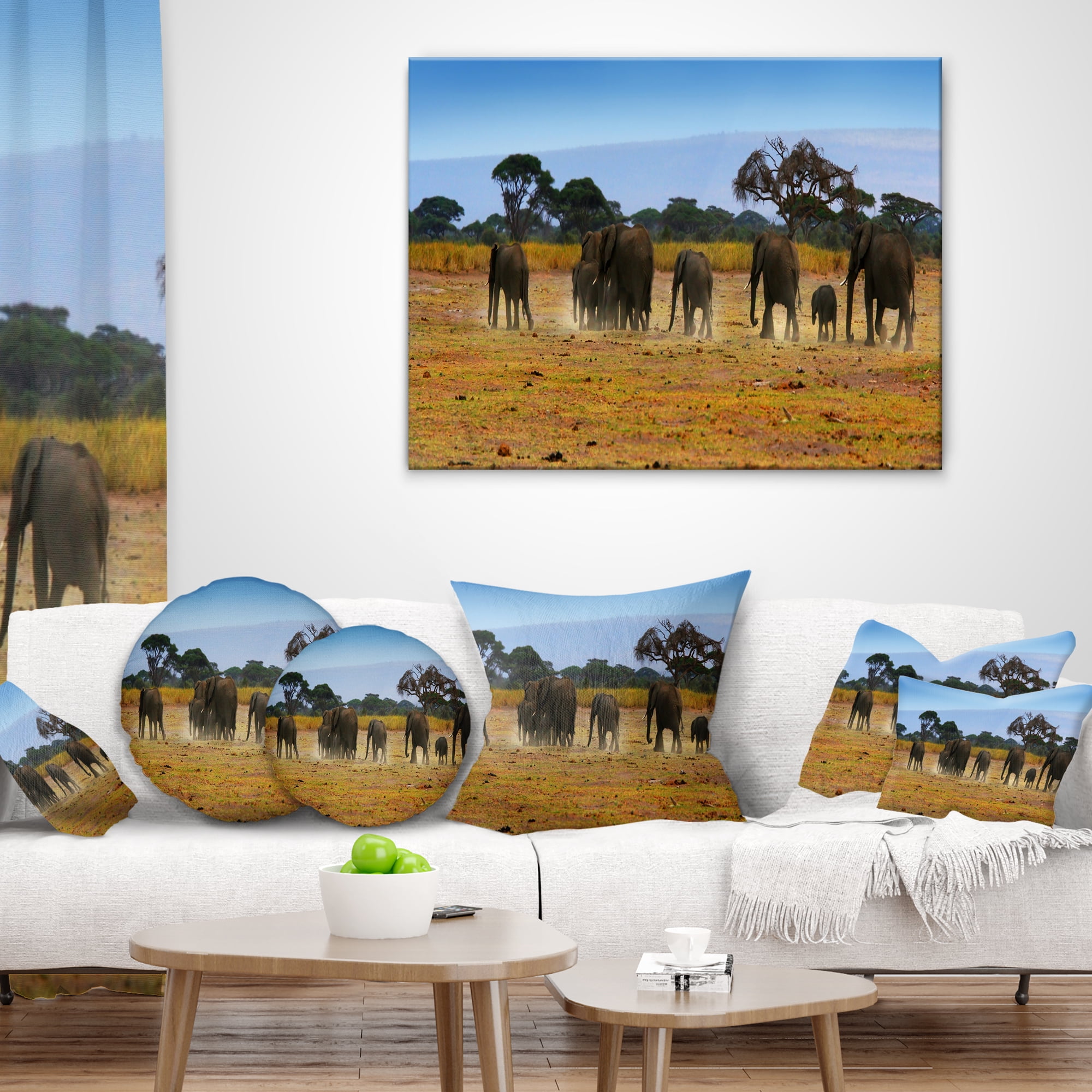 Designart Memory of African Wild Elephants - African Throw Pillow - 18x18