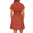 thumbnail image 3 of Vestido mini de mujer Inspire Chic con ajuste y vuelo, con cuello, bolsillos y cintura elástica en color rojo ladrillo, 3 of 6