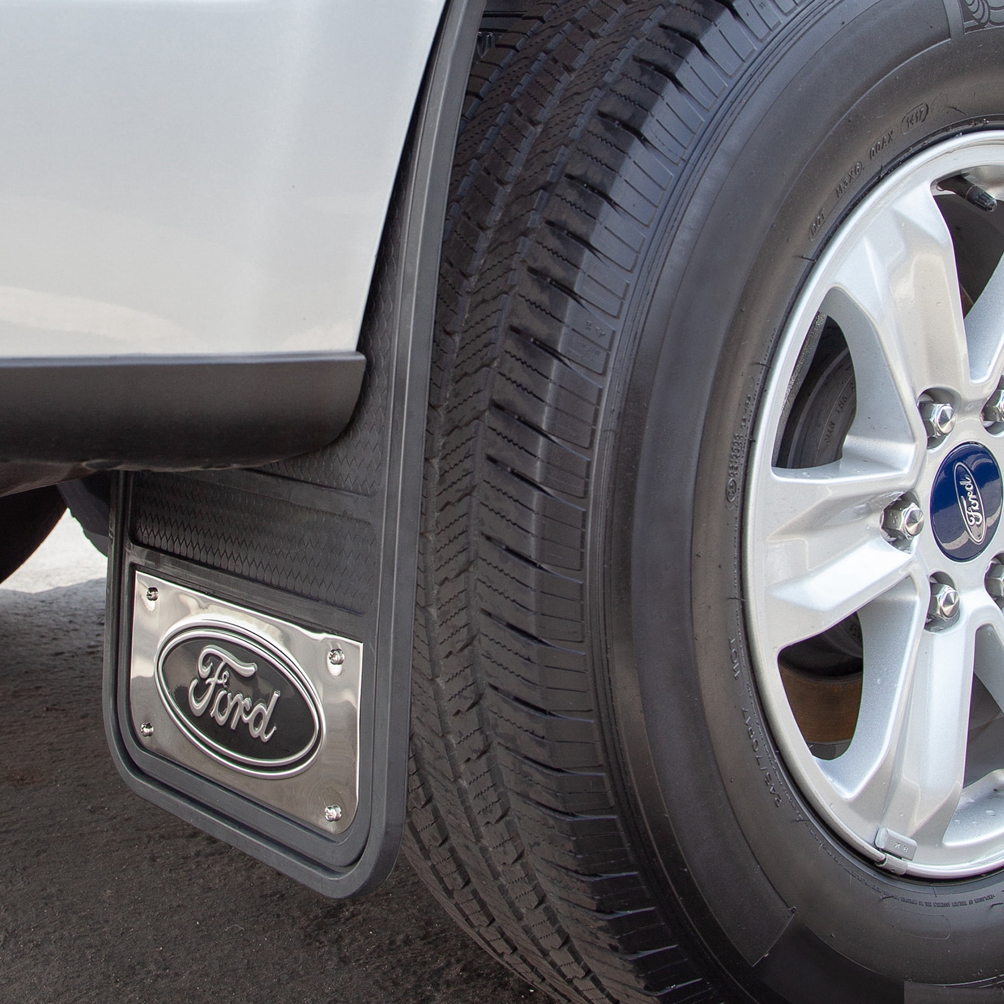Plasticolor Ford 12” x 23” Heavy Duty Universal Fit Automotive Rear Mud Guards, Black, 1 Pair