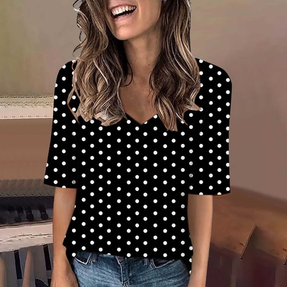Frostluinai Polka Dot Tops for Women Short Sleeve Casual Shirts V Neck Loose Fit T Shirts Lightweight Summer Blouses Comzy Going Out Tees
