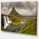 Kirkjufell Cascades dans Grundarfjordur - Paysage Toile Art Imprimer – image 2 sur 3