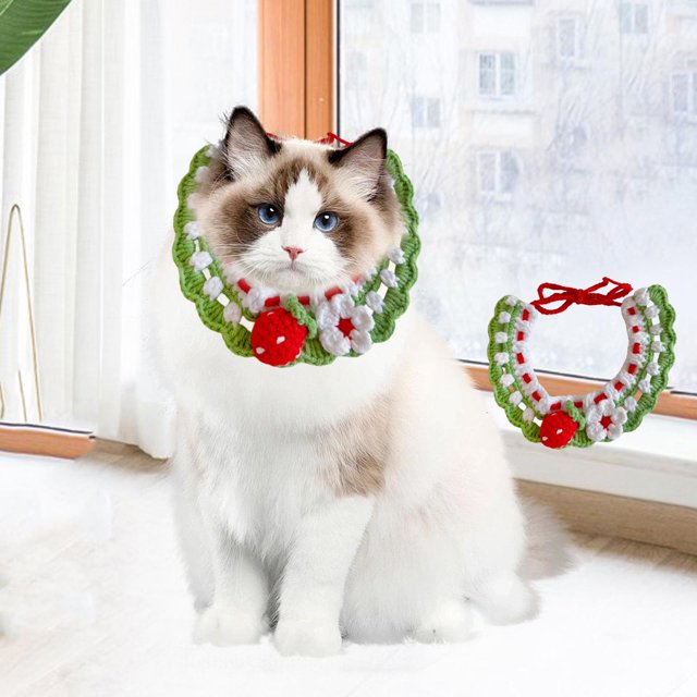 Collar de gato lindo cómodo babero hecho a mano decorativo collar de tejido ajustable para accesorios de fotos de Halloween Fiesta de cumpleaños de fresa
