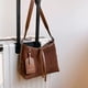 thumbnail image 3 of Bolso Retro Handbag 8027 (Marrón), 3 of 9