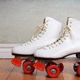 thumbnail image 1 of RUNROTOO 1Ensemble Patin à Roulettes Double Rangée Frein à Roues Patins Bouchon d'Orteil Freinage Amélioré pour Patinage Amusant, 1 of 8