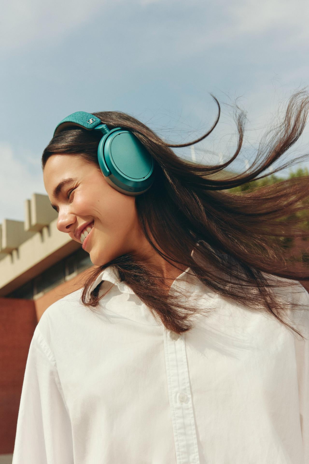 Sennheiser MOMENTUM 4 Wireless Headphones - Bluetooth Headset for Crystal-Clear Calls with Adaptive Noise Cancellation, 60h Battery Life, Lightweight Folding Design, Teal