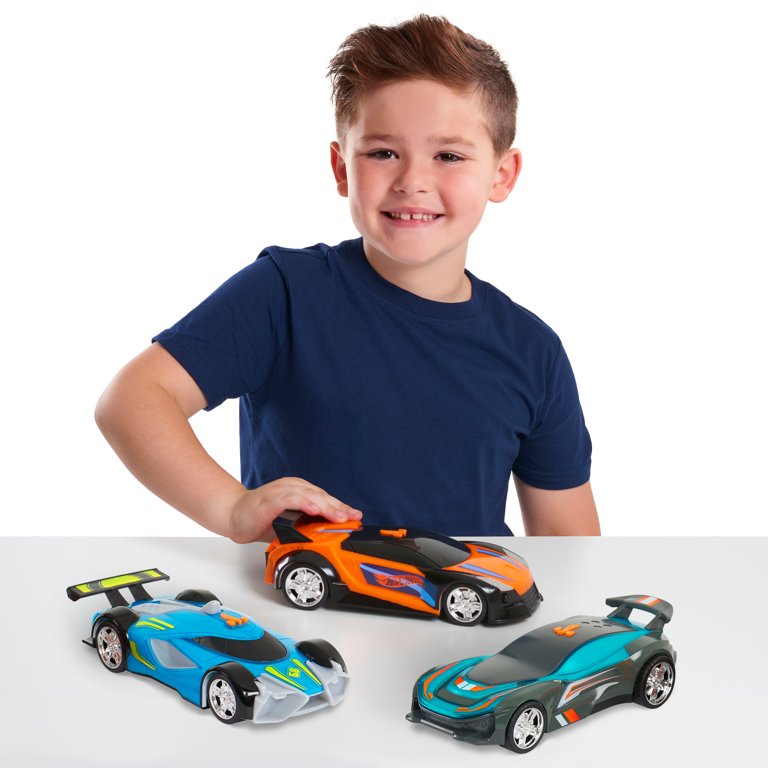 Hot Wheels Color Crashers Gazella R, Kids Toys for Ages 3 Up