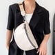 thumbnail image 5 of Bolso de pecho Bolso de viaje de cuero de PU Moda Color sólido Portátil para senderismo al aire libre, 5 of 9