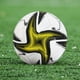 thumbnail image 2 of Yuarrent Balón de fútbol de goma durable de la talla 5 de la vejiga para la liga del entrenamiento del fútbol de los partidos Deportes y aire libre verde, 2 of 6