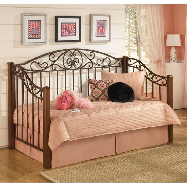 Ashley Furniture Daybed With Pop Up Trundle / Ashley Furniture