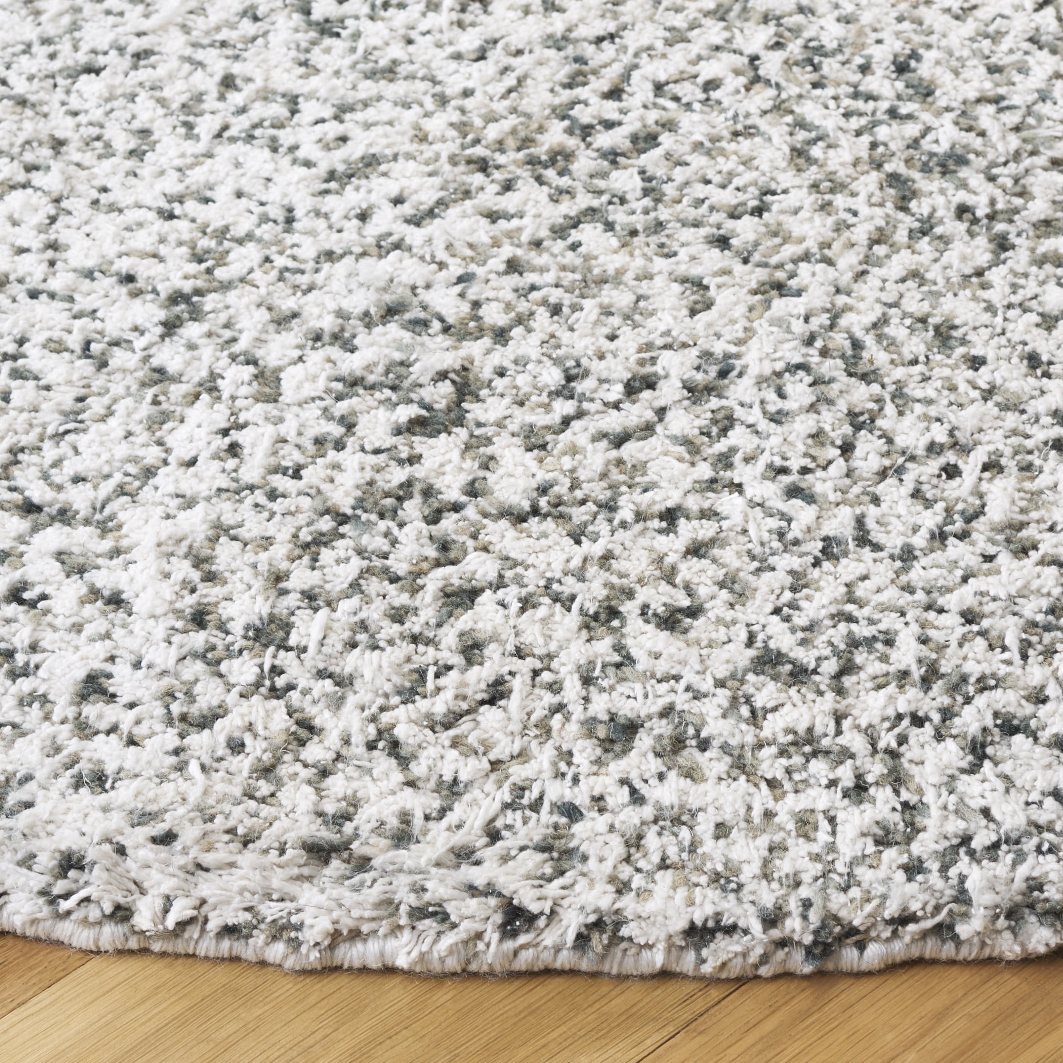 SAFAVIEH Berber Deena Distressed Area Rug, Ivory/Green, 6' x 6' Round