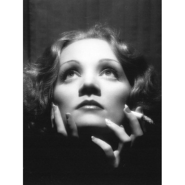 Shanghai Express Marlene Dietrich Directed By Josef Von Sternberg 1933 Movie Still Print Wall Art Walmart Com Walmart Com