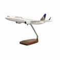 thumbnail image 2 of Boeing 737-900 United Airlines (Continental Merger Livery) Large Mahogany Model, 2 of 4