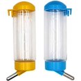 thumbnail image 1 of Paquete de 2 botellas de agua automáticas colgantes para hámster, conejo, conejillo de indias, antigoteo, 16 oz, color aleatorio, 1 of 5