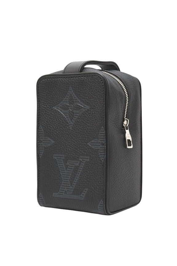 Pre-Owned Louis Vuitton Men's Monogram Giant Shadow Vavin NV Bag in Taurillon, M57292