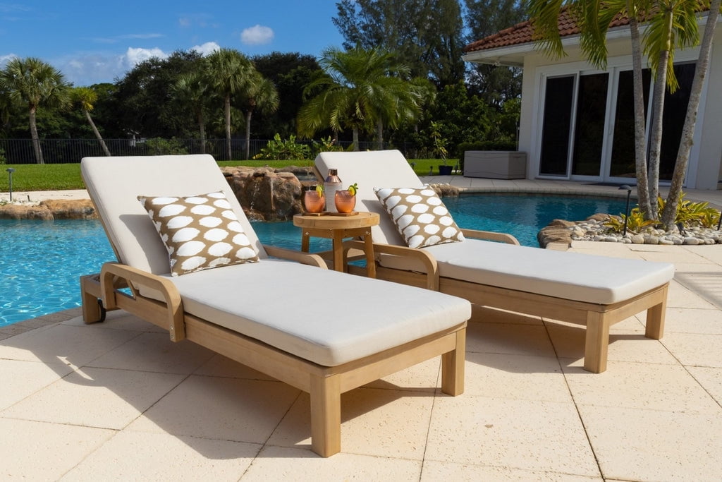 Rimini 3-Piece Acacia Wood Outdoor Patio Furniture Chaise Lounge Set w/2 Chaise Lounges and Side Table