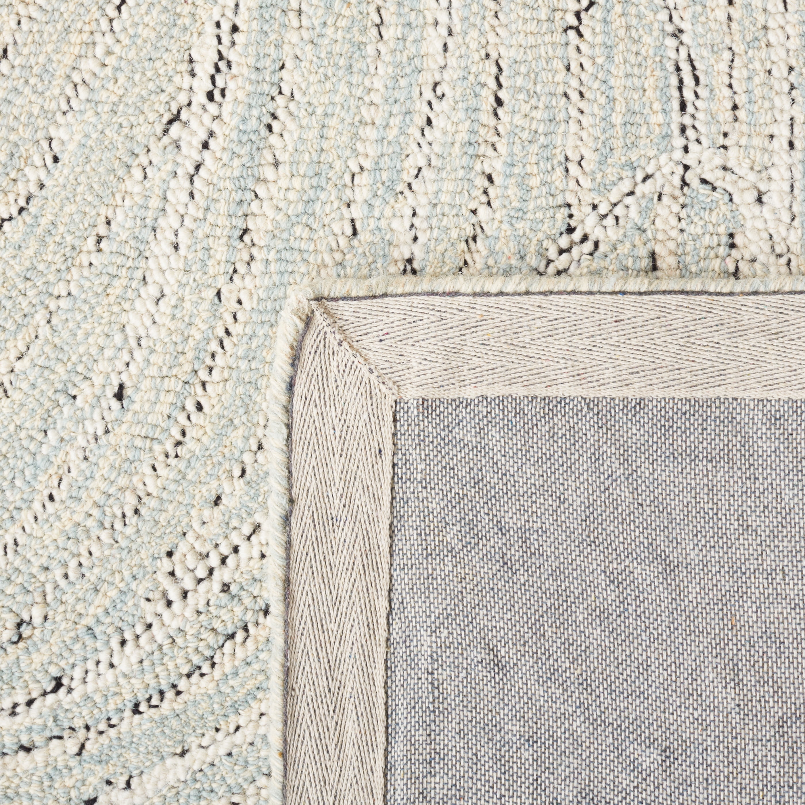 SAFAVIEH Metro Daragh Geometric Area Rug, Light Blue/Ivory, 6' x 6' Square