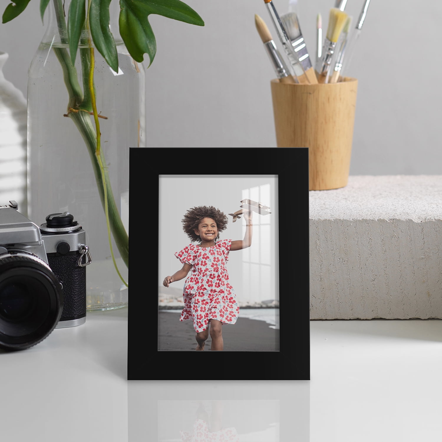 Modern 3.5 in. x 5 in. Black Picture Frame (Set of 2)