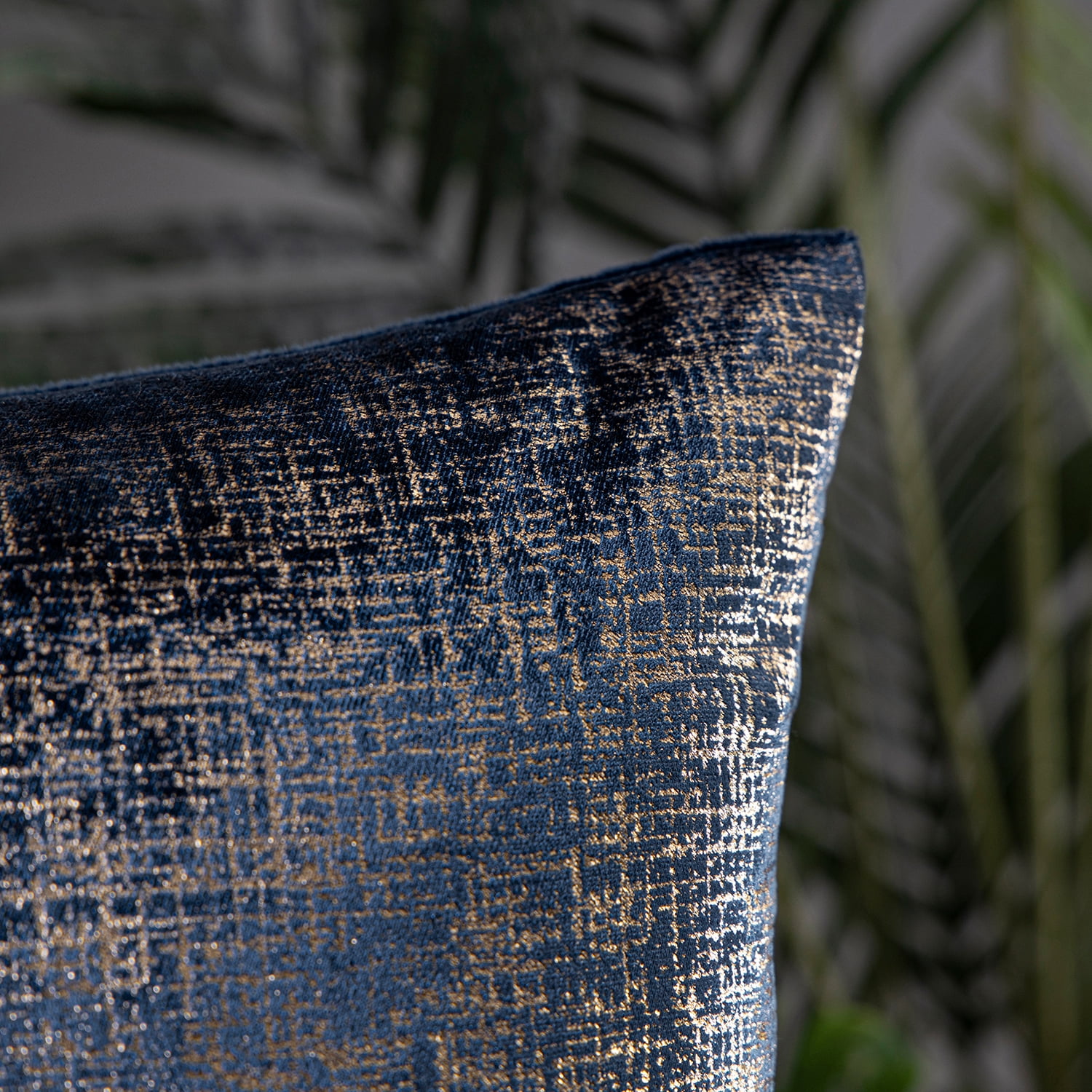 Phantoscope Bronzing Soft Solid Velvet Decorative Throw Pillow for Couch, Navy Blue, 18" x 18", 2 Pack