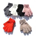 thumbnail image 2 of Guantes de felpa de invierno para niños con elementos de color sólido Accesorios para clima frío, 2 of 5