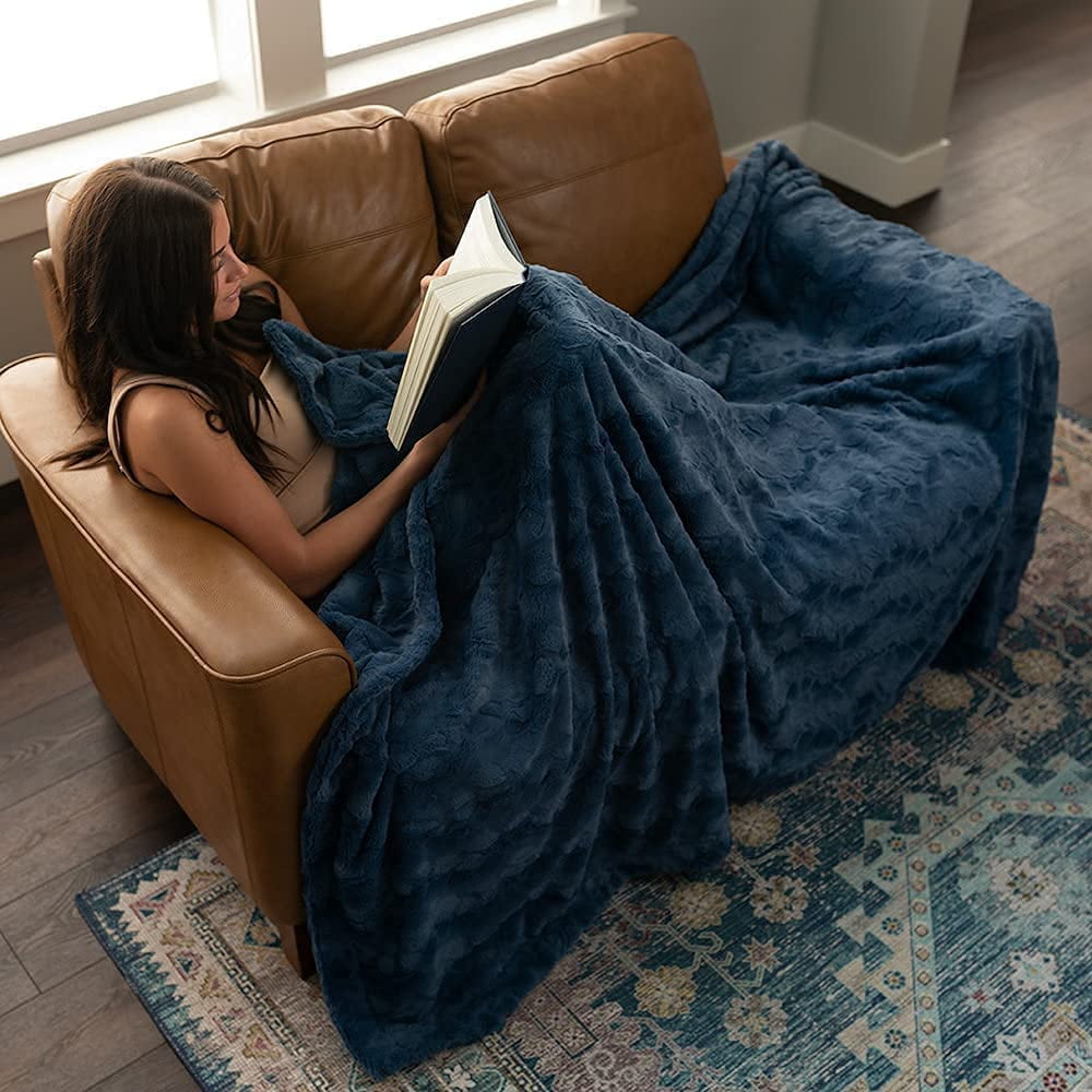 Oversized Throw Blanket Warm Elegant Softest Cozy Faux Fur Home Throw Blanket 60 x 80