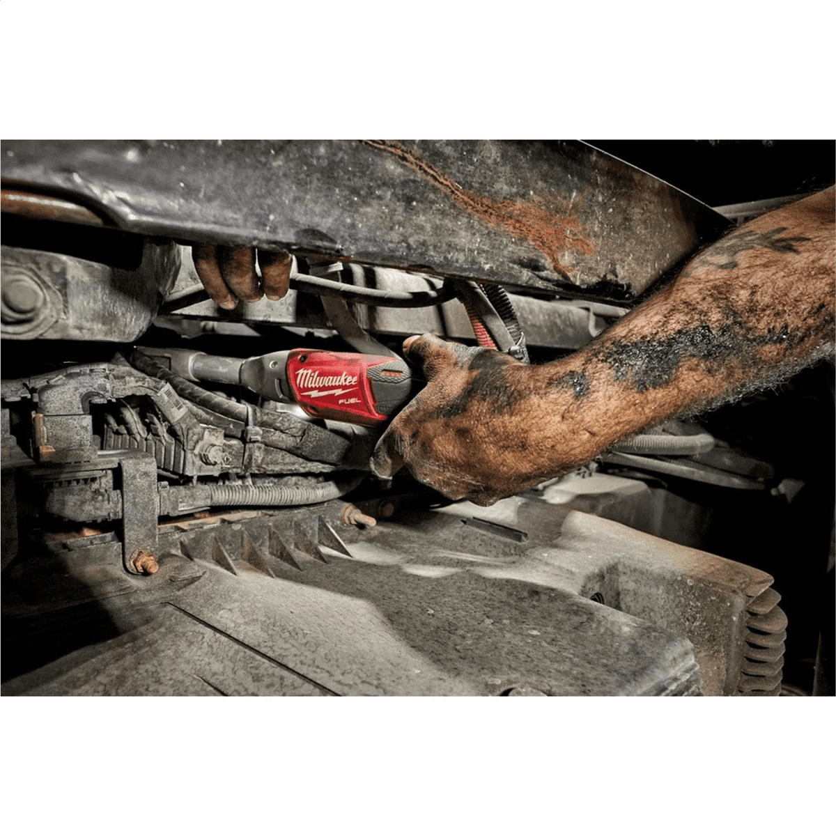 Milwaukee 2560-21 M12 FUEL 3/8" Extended Reach Ratchet 1 Battery Kit
