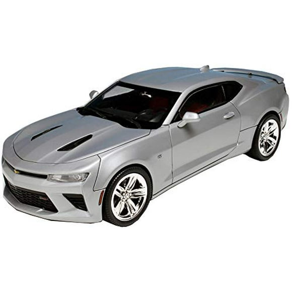 AMT 982 2016 Chevy Camaro SS Snap Kit - Body Molded in Garnet Red 1:25 Scale Plastic Kit