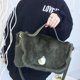 thumbnail image 4 of Bolso de marca de lujo para mujer, bolso de mano de piel de felpa de gran capacidad para otoño e invierno, bolso cruzado de un solo hombro con personalidad a la moda, 4 of 5