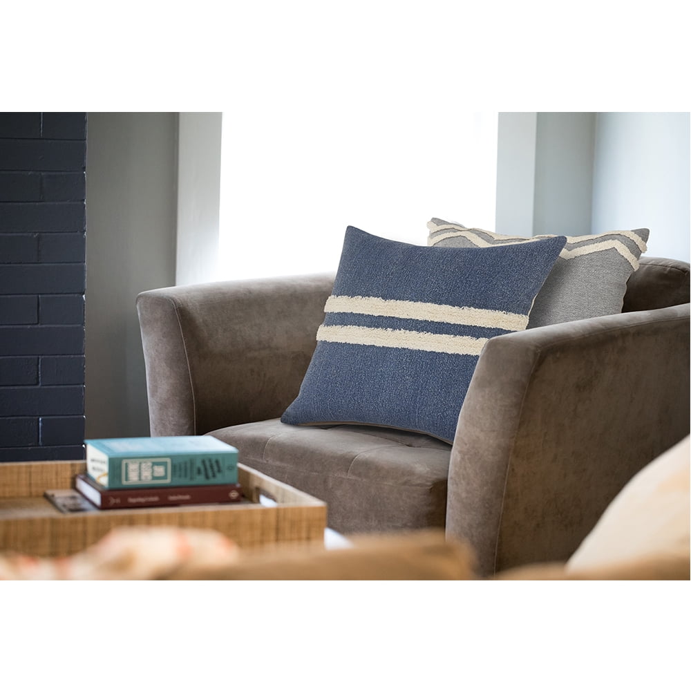 Ox Bay Sariyah Dusty Blue/White Shag Striped Over-tufted Cotton Adult Decorative Throw Pillow