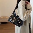 thumbnail image 4 of Bolso de hombro para mujer Bolso de cuero para las axilas Bolso de mano con cremallera de mariposa (Negro), 4 of 7