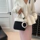 thumbnail image 2 of Bolso de mano a juego para mujer, bolso bandolera de moda para otoño e invierno, bolso retro con cadena bonita, bolso de peluche, 2 of 5