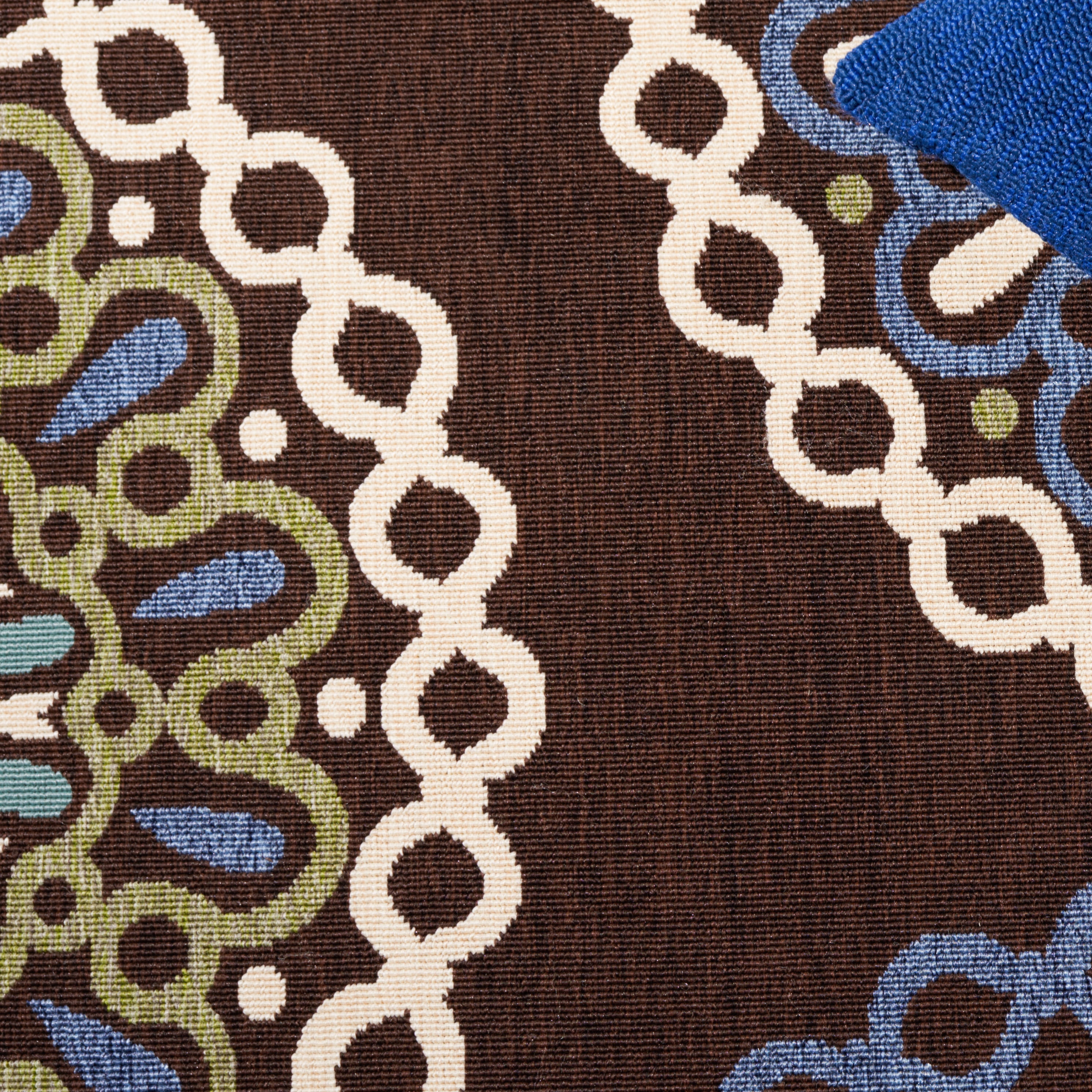 SAFAVIEH Veranda Axum Geometric Indoor/Outdoor Area Rug, Chocolate/Blue, 5'3" x 5'3" Round