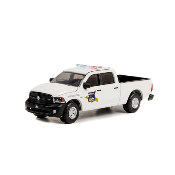 2018 Dodge Ram 1500 Pickup Truck, White - Greenlight 42990C/48 - 1/64 scale Diecast Model Toy Car