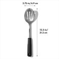 thumbnail image 2 of Cuchara ranurada de acero inoxidable Good Grips OXO, 2 of 9